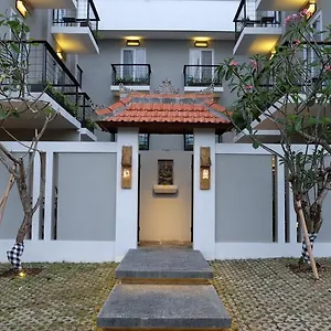Semimpi 4*, Canggu Indonesien